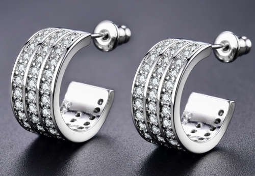 GORGEOUS!! Hoop Earrings With Simulated Diamonds