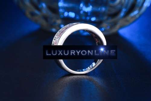 AMAZING! Ring With 12 Simulated White Diamonds And 10 Pink Simulated Diamonds Size 6; 7; 8; 9 US