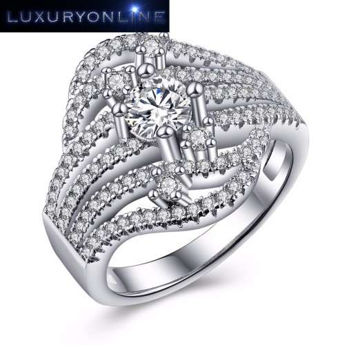 EXQUISITE!! Ring With 1,25ct Simulated Diamonds Size 6; 7 US