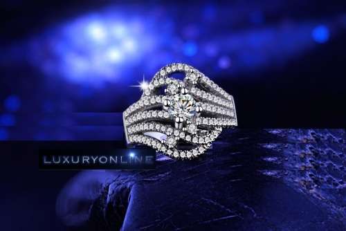 EXQUISITE!! Ring With 1,25ct Simulated Diamonds Size 6; 7 US