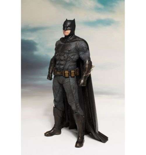 JUSTICE LEAGUE 1/10 Scale BATMAN ArtFX Figure -COLLECTOR'S ITEM