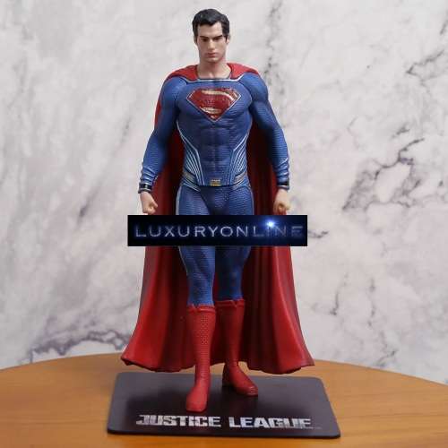 JUSTICE LEAGUE 1/10 Scale SUPERMAN ArtFX Collectable Figure