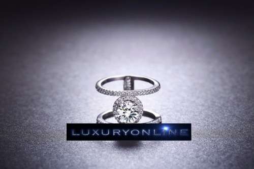 GORGEOUS!! Hand Crafted 1,75ct Simulated Diamond Ring Size 6; 7; 9 US