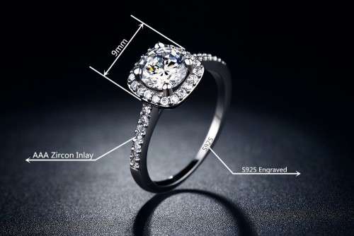 LOVELY! Ring With 27 1,75ct  Hand Crafted Simulated Diamonds Size 9 US