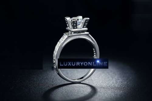 STUNNING! Eiffel Tower Ring With 1,75 Carat  Simulated Diamonds Size 6; 7  US