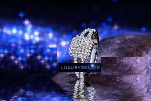 Ring With 1,25ct Simulated Diamonds