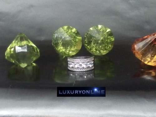 DAZZLING! Hand Crafted 0.75 Carat Simulated Diamonds Ring Size 8; 9 US