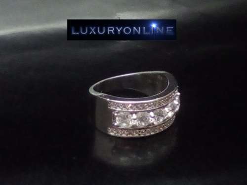 DAZZLING! Hand Crafted 0.75 Carat Simulated Diamonds Ring Size 8; 9 US
