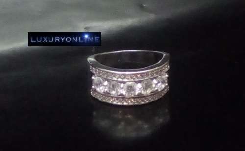 DAZZLING! Hand Crafted 0.75 Carat Simulated Diamonds Ring Size 8; 9 US