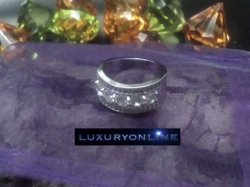 DAZZLING! Hand Crafted 0.75 Carat Simulated Diamonds Ring Size 8; 9 US