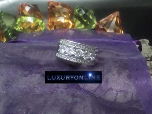 DAZZLING! Hand Crafted 0.75 Carat Simulated Diamonds Ring Size 8; 9 US