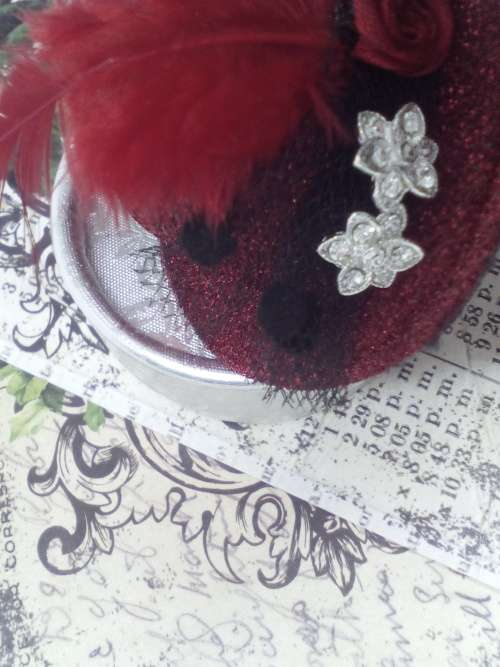 GORGEOUS! 1.25 Carat Simulated Diamond Heart Stud Earrings