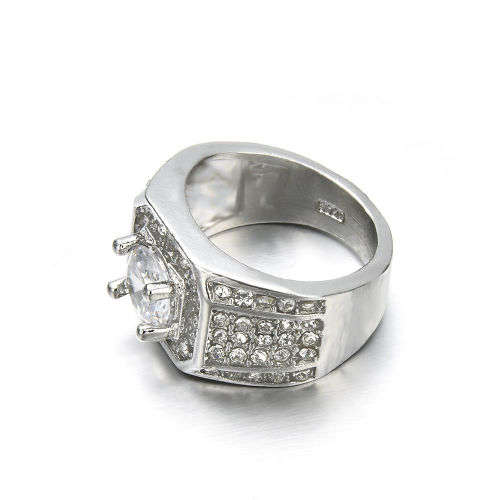 EXQUISITE! 1,75 Carat Simulated Diamond Ring Size 10 US