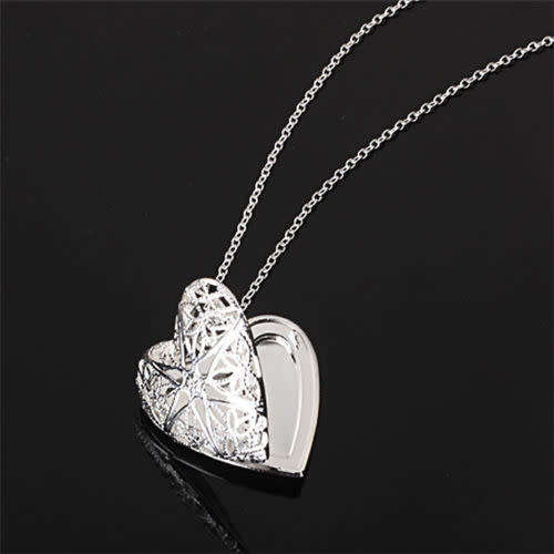 AMAZING! Heart Shape Locket