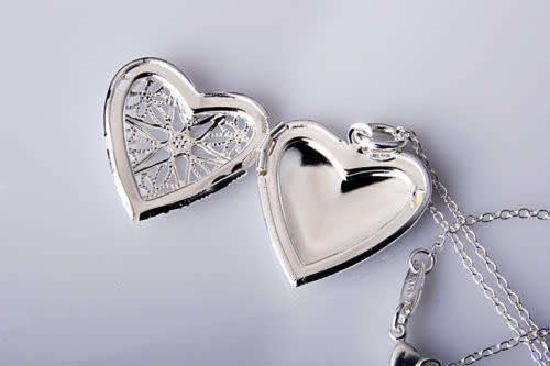 AMAZING! Heart Shape Locket