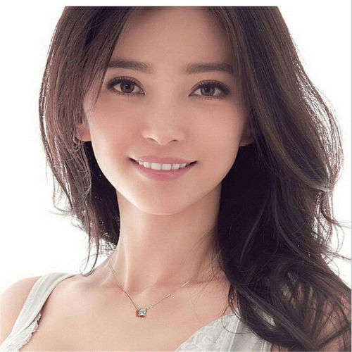 AMAZING! 0.75 Carat Simulated Diamond Necklace