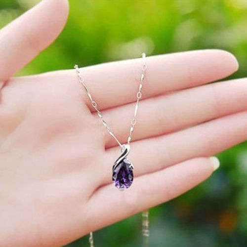 CAPTIVATING!  Simulated Amethyst Stone With Necklace