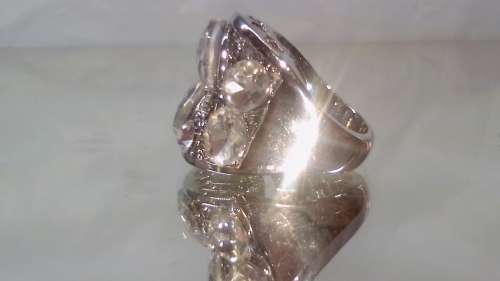 EXQUISITE! 2.00 Carat Simulated Diamond Ring Size 9 US