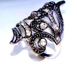 RADIANT Ring With  0,25 Carat Simulated Diamonds Size 9 US