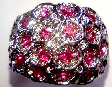 BEAUTIFUL! Ring With Simulated Pink Diamonds Size 9 US