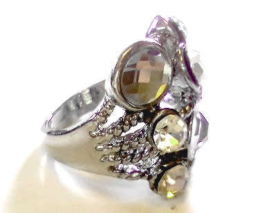 BEAUTIFUL! Ring With 8 1.75 Carat Simulated Diamonds 8 US / P / 18