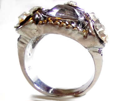 BEAUTIFUL! Ring With 8 1.75 Carat Simulated Diamonds 8 US / P / 18