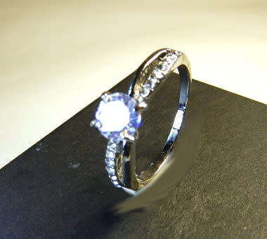AMAZING! Infinity Ring With 1,25 Carat Hand Crafted Simulated Diamonds Size 8 US / P / 18