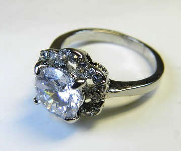 DAZZLING! 2,00 ct Simulated Diamond Ring Size 6; 7; 8 US / L; N; P / 16; 17 18