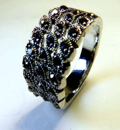 AMAZING! Egyptian Cats Eye Ring With 0,25 Carat Simulated Black Diamonds Size 8 US / P / 18