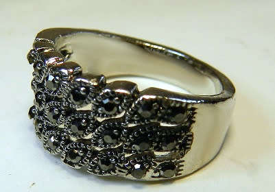 AMAZING! Egyptian Cats Eye Ring With 0,25 Carat Simulated Black Diamonds Size 8 US / P / 18