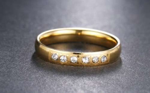 Titanium Ring With Simulated Diamonds 4 mm **R 699**  Size 11 US