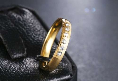 Titanium Ring With Simulated Diamonds 4 mm **R 699**  Size 11 US