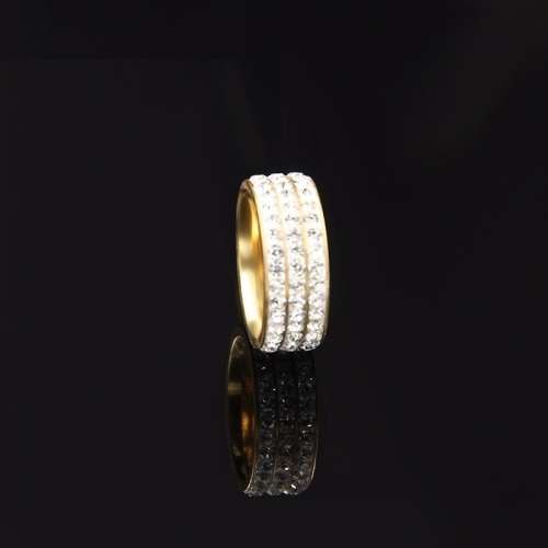 Titanium Ring With Simulated Diamonds 8 mm **R 999**  Size 8 US