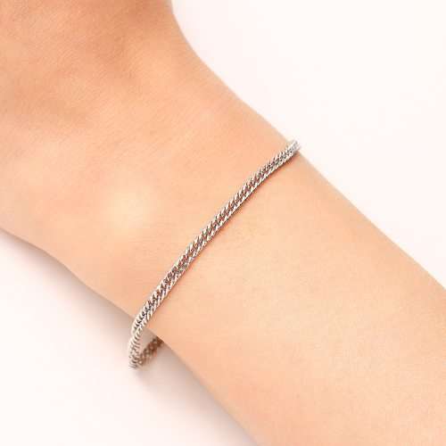 Retail Price: R 1099 (NEVER FADE)Titanium Fine Curb Chain Bracelet 22 cm (GOLD ONLY)