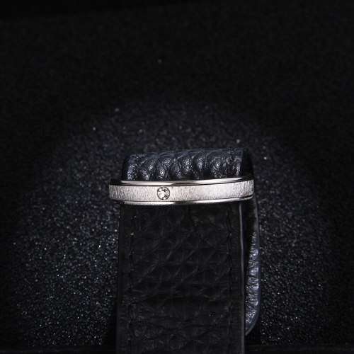 Titanium Ring With Simulated Diamond *R 599* (SILVER) Size 7 US
