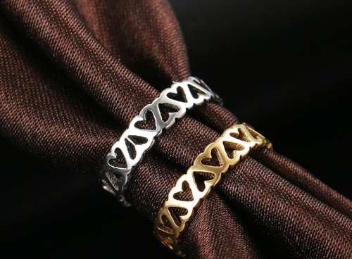 Titanium Heart Ring Size 10 US *R 999* SILVER