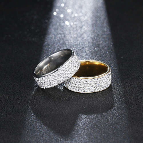 TITANIUM (NEVER FADE) Ring With Simulated Diamonds (GOLD ONLY)