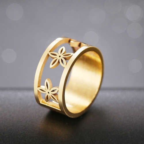 RETAIL PRICE: R 999 (NEVER FADE) Titanium Flower Ring Size 10 US (SILVER ONLY)