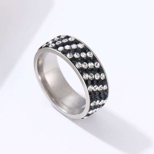 Titanium  Ring With 1.5 ct Simulated Black & White Diamonds **R 999** Size 9 US