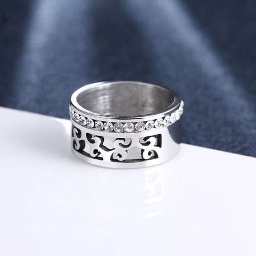 Titanium Ring With Simulated Diamonds *R 1099* Size 9; 11 US (GOLD)