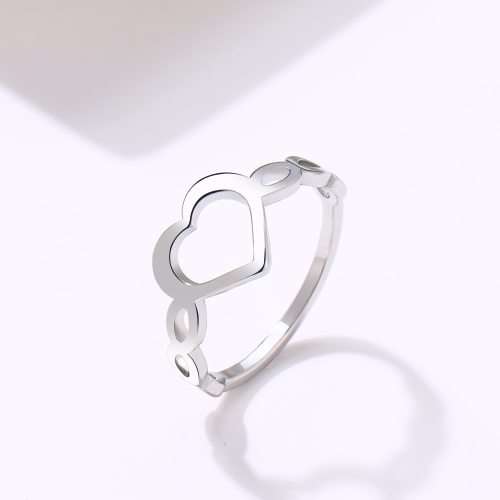 RETAIL PRICE:  R 899 Titanium Heartbeat Heart Ring Size 9  US (SILVER)