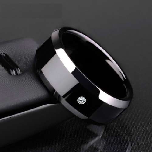 RETAIL PRICE: R 1 099 Titanium Ring With 1.25 CT Simulated Diamond  Size 11; 13 US (SILVER/BLACK)