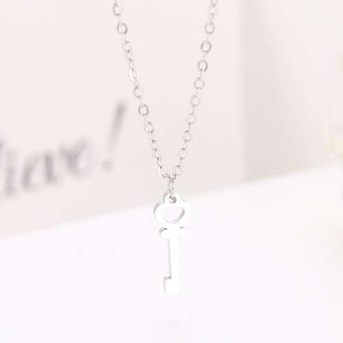 Retail Price: R 1 099 Titanium Key To My Heart Necklace 45 cm (SILVER ONLY)