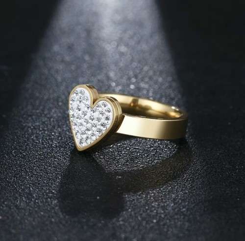 RETAIL PRICE: R 1 999 Titanium Heart Ring With Simulated Diamonds Size 8;9;10 US (GOLD ONLY)