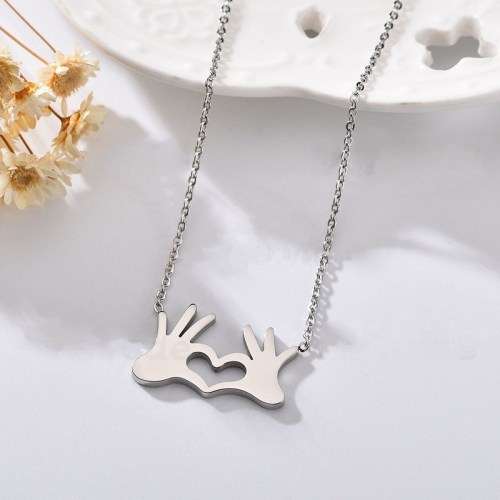 RETAIL PRICE: R 1 599 Titanium Hands Heart Necklace 45 cm (SILVER)