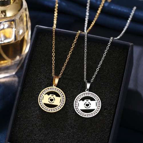 RETAIL PRICE: R 1 099 Titanium "Camera" Necklace With Simulated Diamonds 45 cm (GOLD)