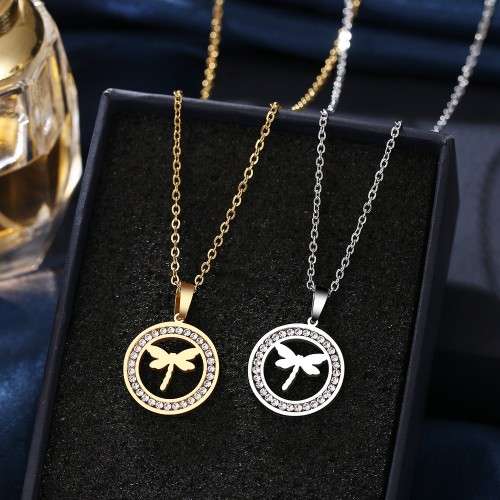 RETAIL PRICE: R 1 099 Titanium "Dragonfly" Necklace With Simulated Diamonds 45 cm (SILVER)