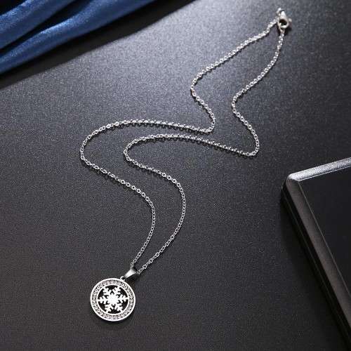 Retail Price: R 1 899 Titanium Snowflake Necklace With Simulated Diamonds 45 cm (SILVER ONLY)