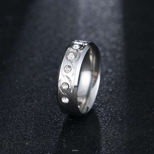 RETAIL PRICE:R1 299 (NEVER FADE) Titanium Ring With Size 11 US (SILVER ONLY)