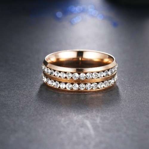 RETAIL PRICE: R 1 899 Titanium (NEVER FADE) Ring With Simulated Diamonds Size 10 US (ROSE GOLD ONLY)
